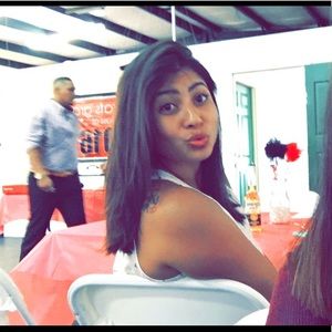 Meet your Posher, Marissa